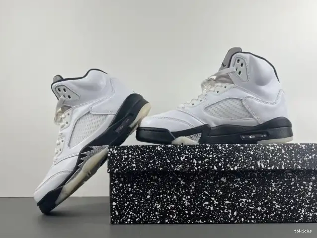 Cheap TBK 5 DD0587-110 AIR JORDAN 'WHITE RETRO BLACK' 0622